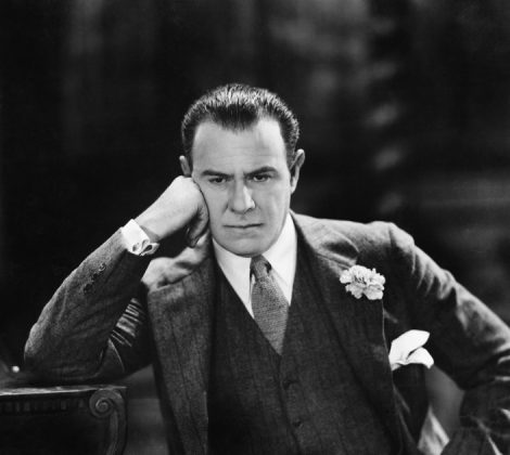 1920s-Man-Suit-Closeup